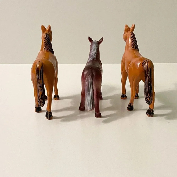 Vintage Lot of 3 Plastic Horse Figures  3 Inch Tall Toys - Picture 4 of 16